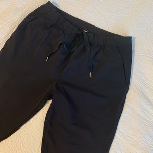 On the fly Lululemon pants